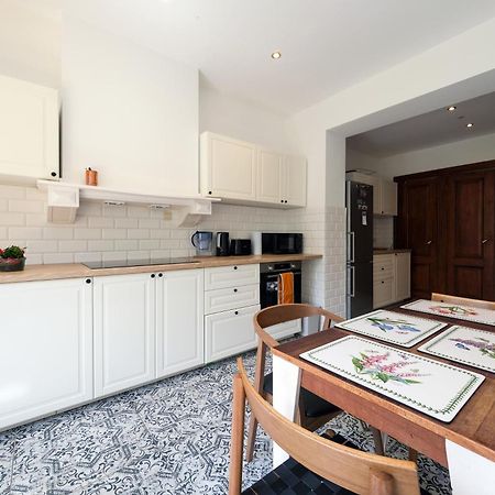Your Homestay In A Bibliophile Mansion Antwerp Exterior photo